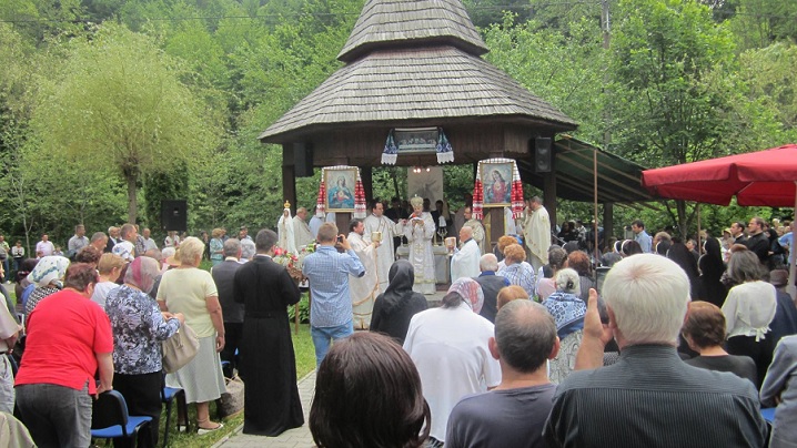 FOTO: Tradiţionalul pelerinaj la Mănăstirea din Molişet