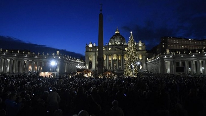 Papa Francisc: bradul și ieslea de Crăciun, semne de speranță în această pandemie