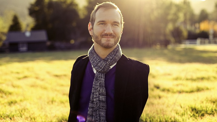 Nick Vujicic, omul fără mâini și fără picioare, vine la Timişoara