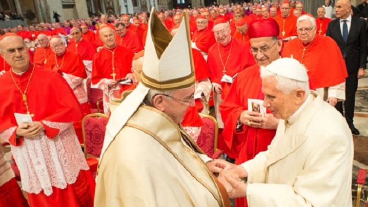Papa Francisc a creat douăzeci de cardinali: elogiul carității