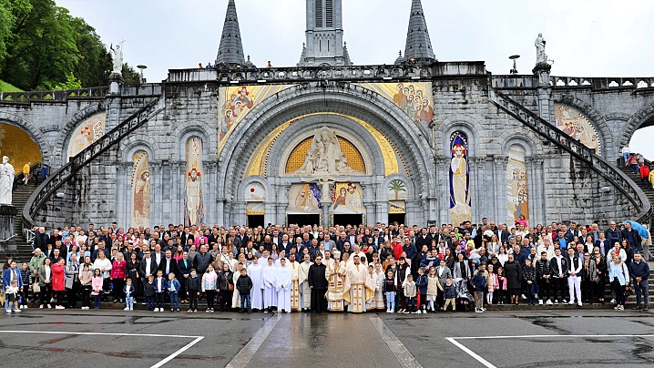 Pelerinajul Misiunii Greco-Catolice Române din Paris la Lourdes