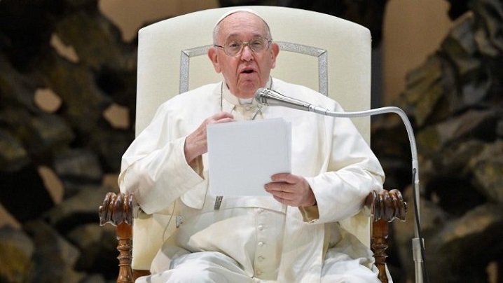 Papa Francisc a încredințat cardinalului Matteo Zuppi o misiune de pace în conflictul din Ucraina