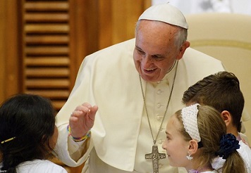 Un băiat de 11 ani i-a scris Papei despre vocația sa, iar acesta i-a răspuns
