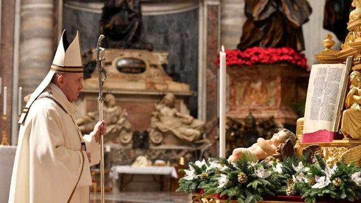 Slujbele oficiate de papa Francisc la sărbătorile Nașterii Domnului 2021