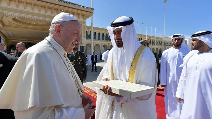 Papa Francisc a încheiat vizita de trei zile în Emiratele Arabe Unite