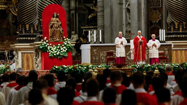 Papa, studenților: Trăiți din plin anii de studii la Roma. Nu lăsați să treacă în zadar!