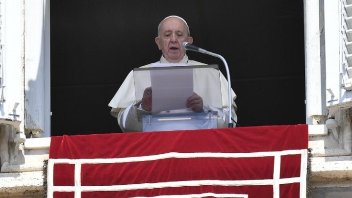 Papa Francisc: Păcătoși suntem cu toții dar, vă rog, să nu devenim corupți!