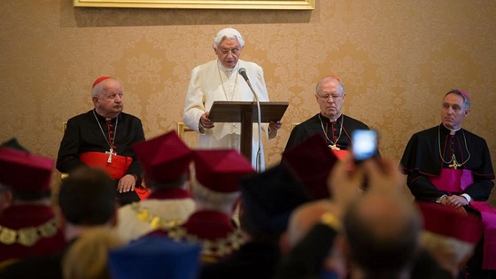 Benedict al XVI-lea Doctor honoris causa al Universității Pontificale Ioan Paul al II-lea 