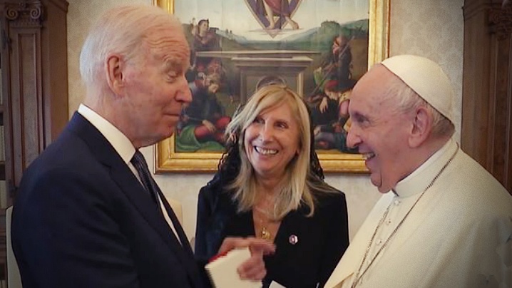 Papa Francisc l-a primit în audiență pe președintele american Joe Biden