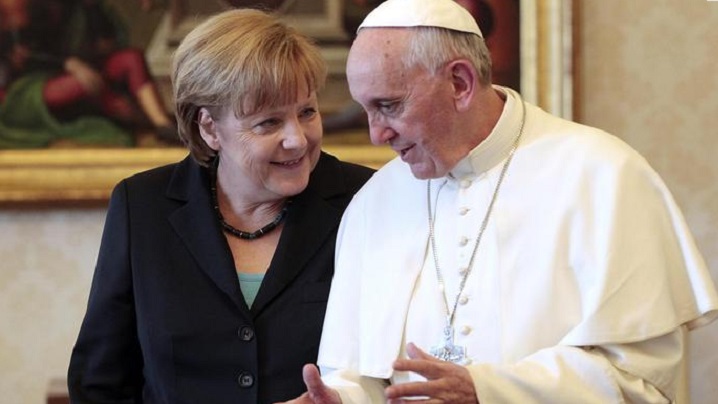 Papa Francisc va primi în audiență cancelarul german Angela Merkel