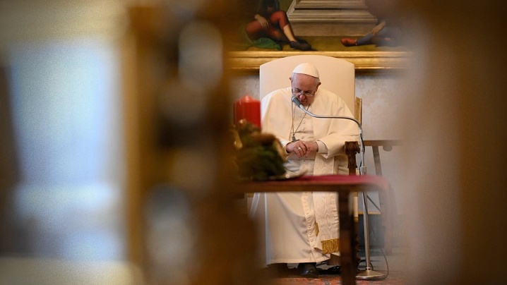 Să nu furăm tinerilor speranța într-un viitor mai bun și mai curat: papa Francisc