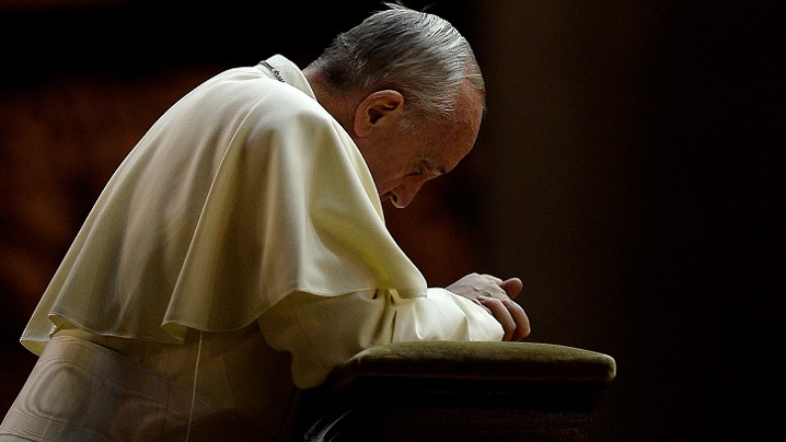 Veghe de rugăciune pentru papa Francisc şi pontificatul său