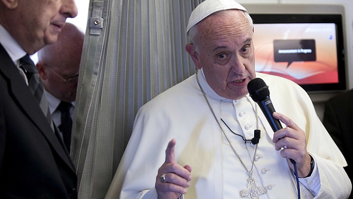 Papa Francisc s-a exprimat asupra "paternităţii responsabile"