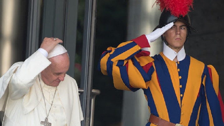 Un atentat care-l viza pe Papa Francisc a fost dejucat