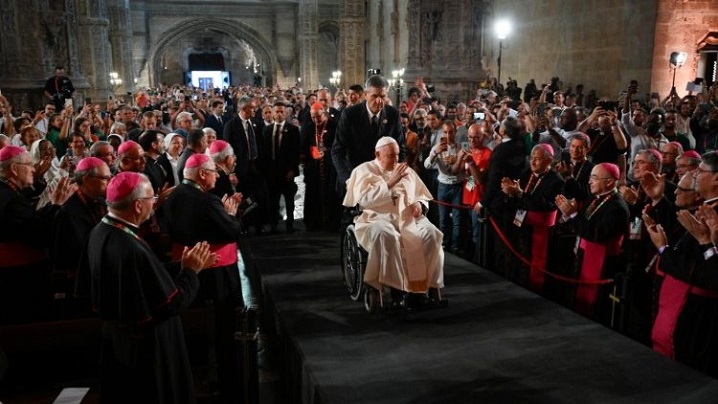 Papa în Portugalia. Visez la o Europă care stinge focarele de război și aprinde speranța