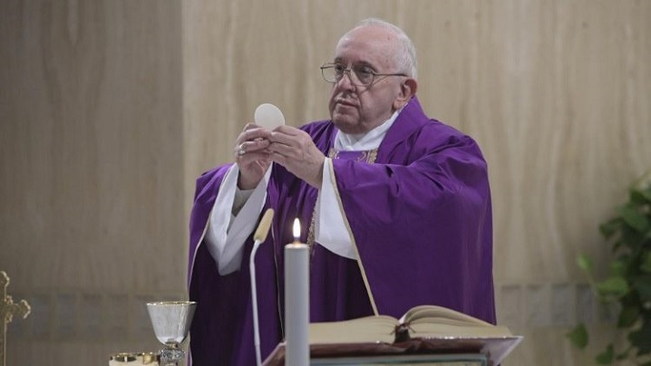 Să ne rugăm în prezenţa lui Isus, împreună cu Isus, mijlocitorul nostru la Tatăl