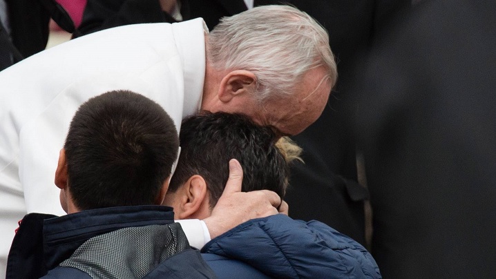 Mărturia unui tânăr deținut: „M-aș fi sinucis, dacă nu aș fi primit scrisoarea Papei”