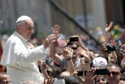 Papa Francisc va termina enciclica începută de Benedict al XVI-lea  