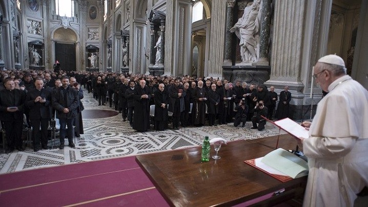Papa scrie preoților din dieceza Romei: Atenție la mundanitatea spirituală!