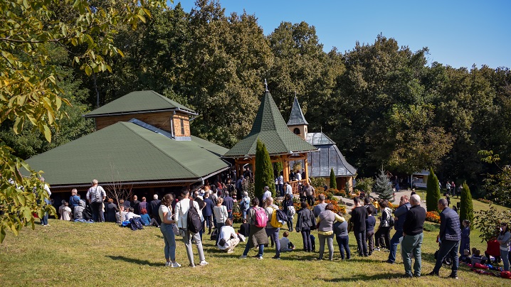 FOTO: Pelerinaj arhieparhial la Sanctuarul „Fecioara Săracilor” de la Cărbunari-Blaj