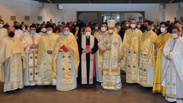 FOTO: Președintele CEI și PS Cristian, în mijlocul credincioșilor din Parohia greco-catolică Perugia