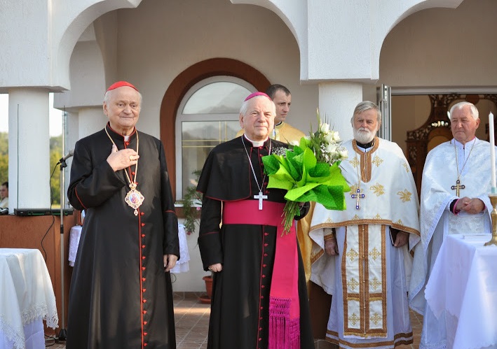 Foto: Vizita PF Cardinal Lucian Mureșan în Eparhia de Lugoj. Sfințirea Sanctuarului Marian de la Scăiuș