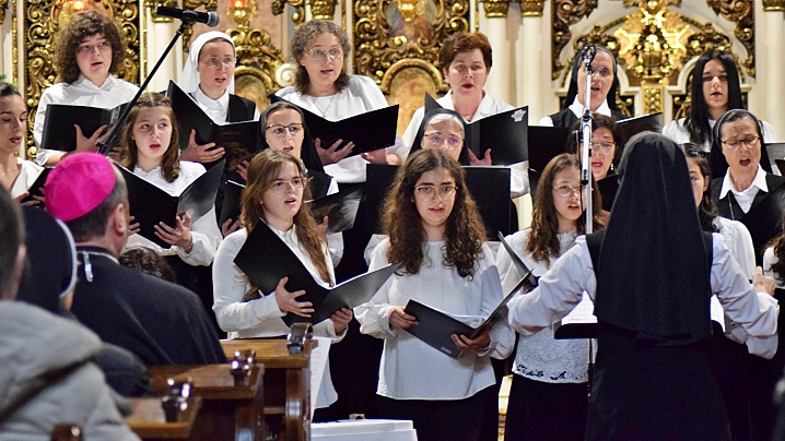 „Când încă Prunc era Isus” – Concert de colinde în Catedrala Episcopului Iuliu Hossu din Cluj