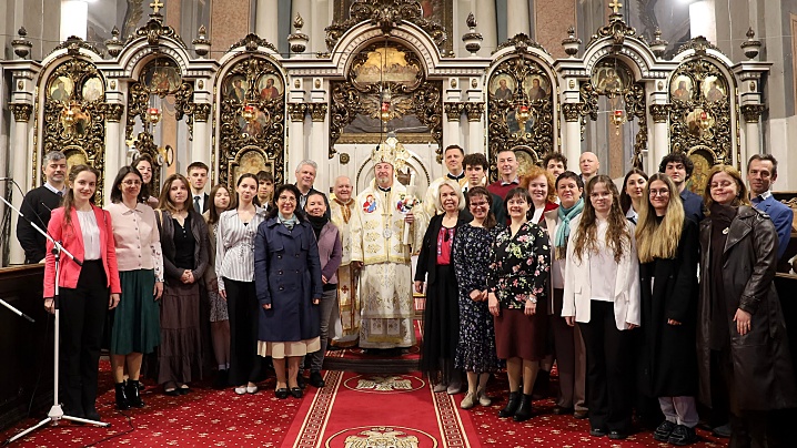 PF Claudiu în Catedrala din Cluj – îndemn la bucurie, pace, milostivire, la credința în Înviere