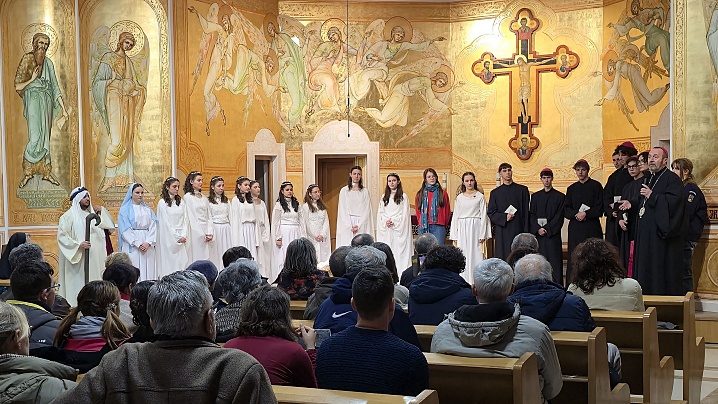 FOTO/VIDEO: Piesa de teatru „Ce este cu adevărat Crăciunul?”