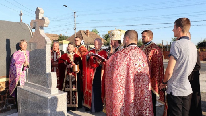 PS Claudiu la un eveniment de comemorare a înaintașilor în parohia Turda-Poiana