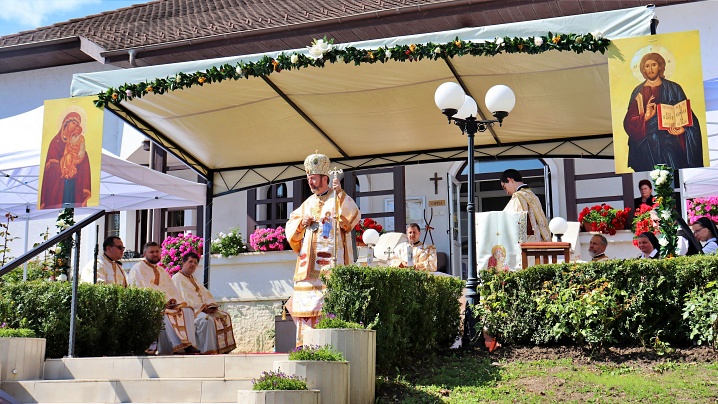 FOTO/VIDEO: Hramul Mănăstirii Maicii Domnului din Cluj-Napoca, Sanctuar Arhiepiscopal Major