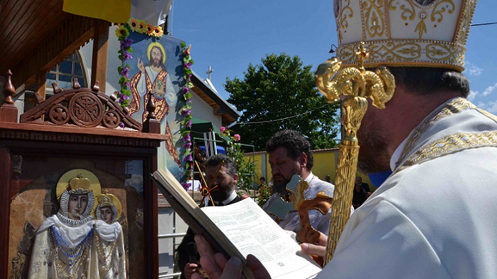 FOTO: Adevărata icoana a Maicii Domnului de la Bixad se află de azi la Prilog