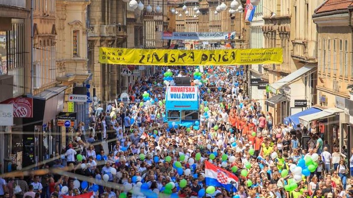 Peste 25.000 de manifestanţi la Marşul pentru Viaţă de la Zagreb şi Split, în Croaţia