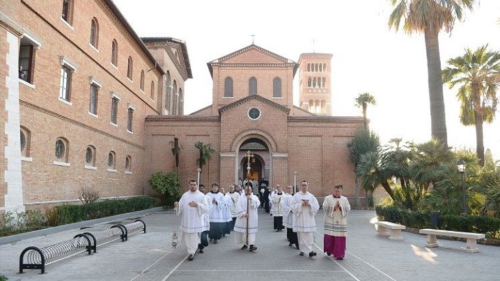 Miercurea Cenuşii. Cu Papa Francisc la procesiunea penitenţială de pe Aventin