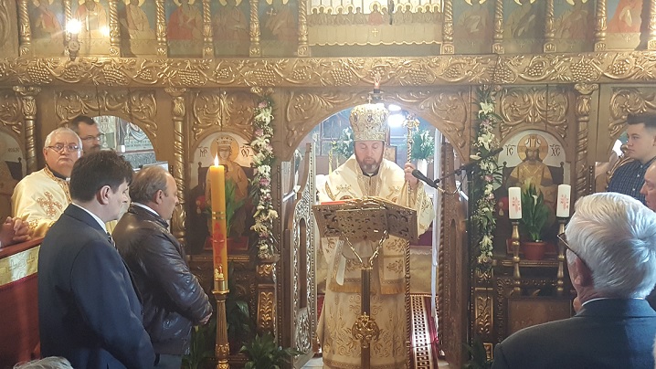 Vizită pastorală a Preasfinţiei Sale Claudiu la Teiuş