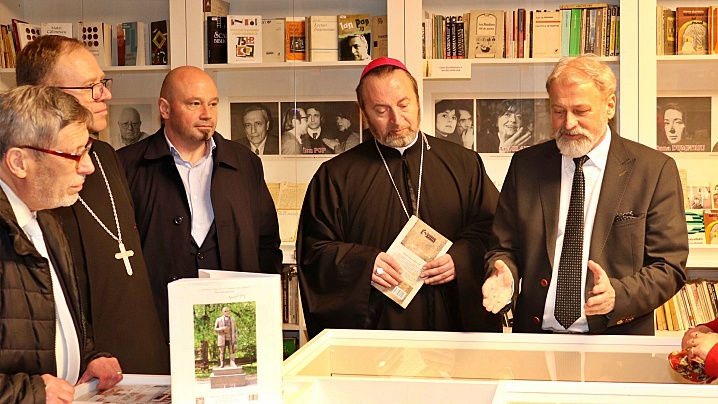 Vizita PS Claudiu la Casa Colecțiilor și a Documentelor de Patrimoniu din Bistrița