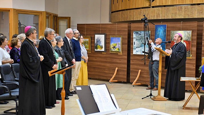 Vernisajul expoziției de pictură „Biserica în zeghe – Pentru ce?”