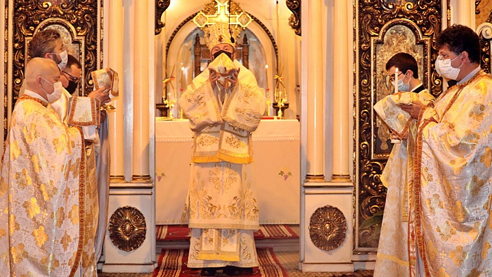 FOTO/VIDEO: Liturghie arhierească în Catedrala ”Schimbarea la Față” din Cluj-Napoca