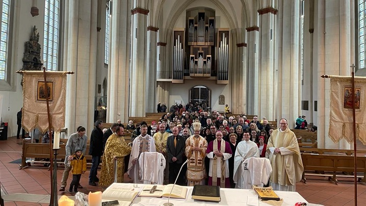 Foto: Martirii români greco-catolici au fost celebrați în Germania