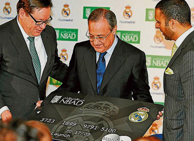 Clubul de fotbal Real Madrid renunță la crucea de pe emblemă pentru bani 