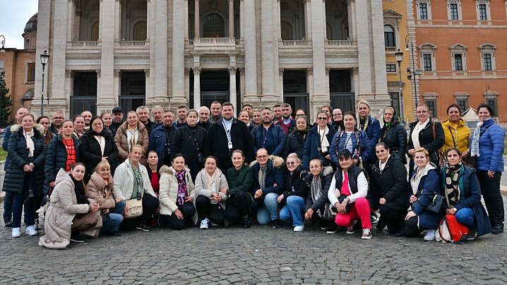 FOTO/VIDEO: Pelerinajul Parohiei Greco-Catolice Române din Paris în Italia