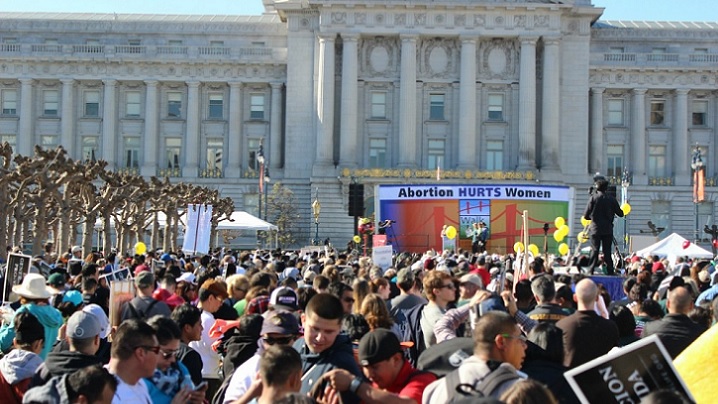 Peste 50.000 de participanţi la Marşul pentru viaţă din San Francisco 2015