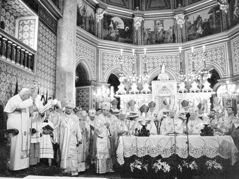 Memento. Ioan Paul al II-lea la Sf. Liturghie în ritul bizantin român din catedrala Sf. Iosif