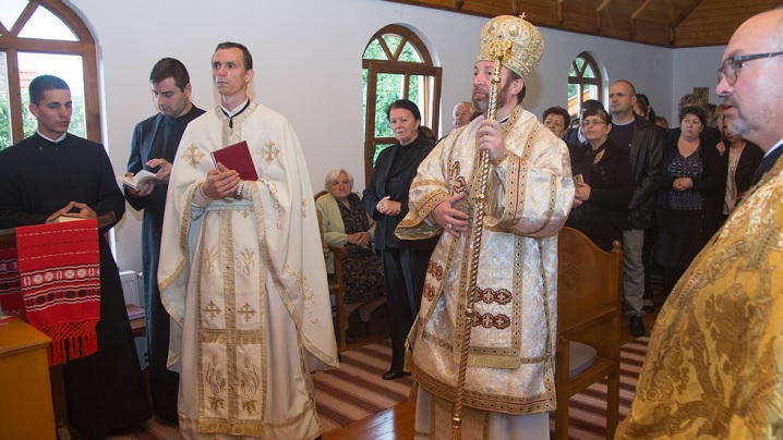 FOTO: Sfințirea bisericii greco-catolice din Subcetate