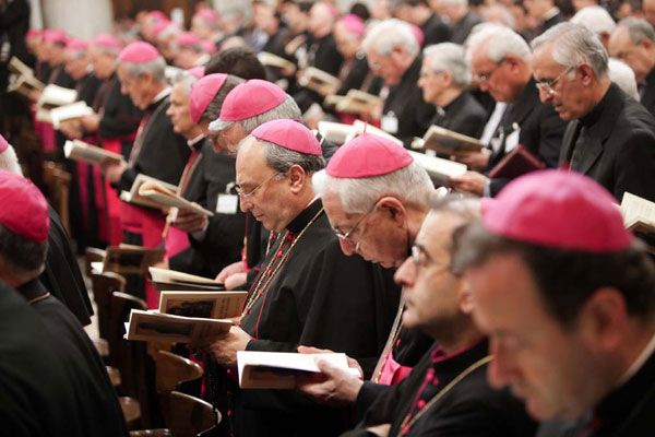 Vaticanul a publicat lista participanţilor la Sinodul dedicat familiei