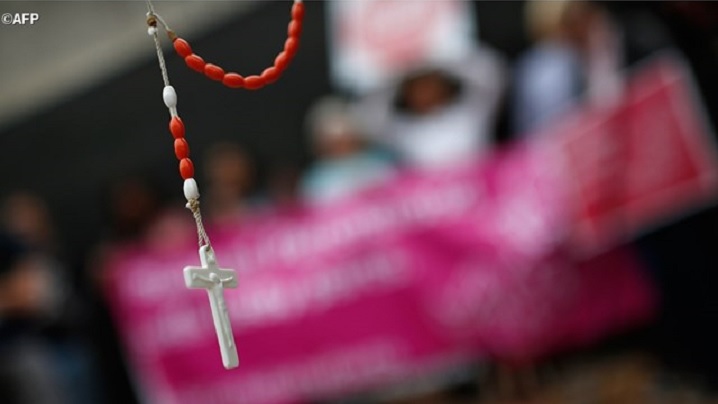 Episcopii din Franţa: «NU» campaniei pro-avort a Guvernului