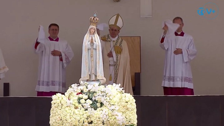 Întoarcerea acasă a statuii Maicii Domnului de la Fatima