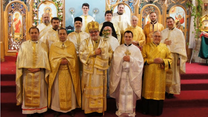 30 de ani de preoţie şi 20 de ani de episcopat al PSS John Michael Botean. Hirotonirea tânărului Adrian Roşca