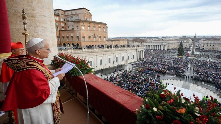 ”Urbi et Orbi”. Leon XIV: Pruncul Isus ne face răspunzători pentru pacea lumii